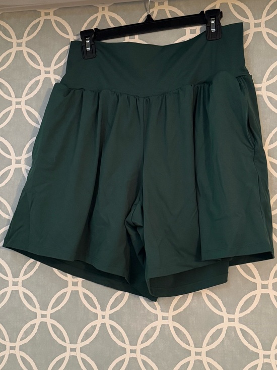 HALARA Pants - Halara 7in inseam shorts